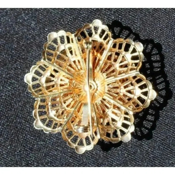 Vintage Flower Star Costume Brooch Pin Jewelry - Picture 2 of 2